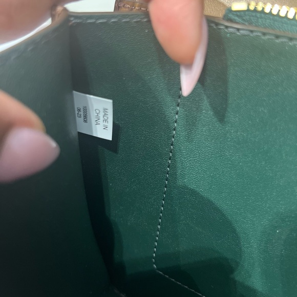 Tory Burch Eleanor Crossbody Bag - Picture 12 of 13